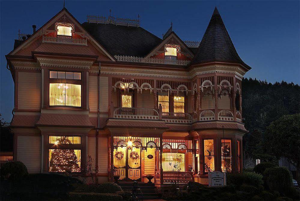 Gingerbread Mansion Bed & Breakfast Ferndale
