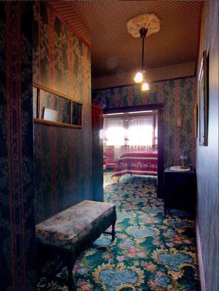 Bed & Breakfast Gingerbread Mansion Ferndale