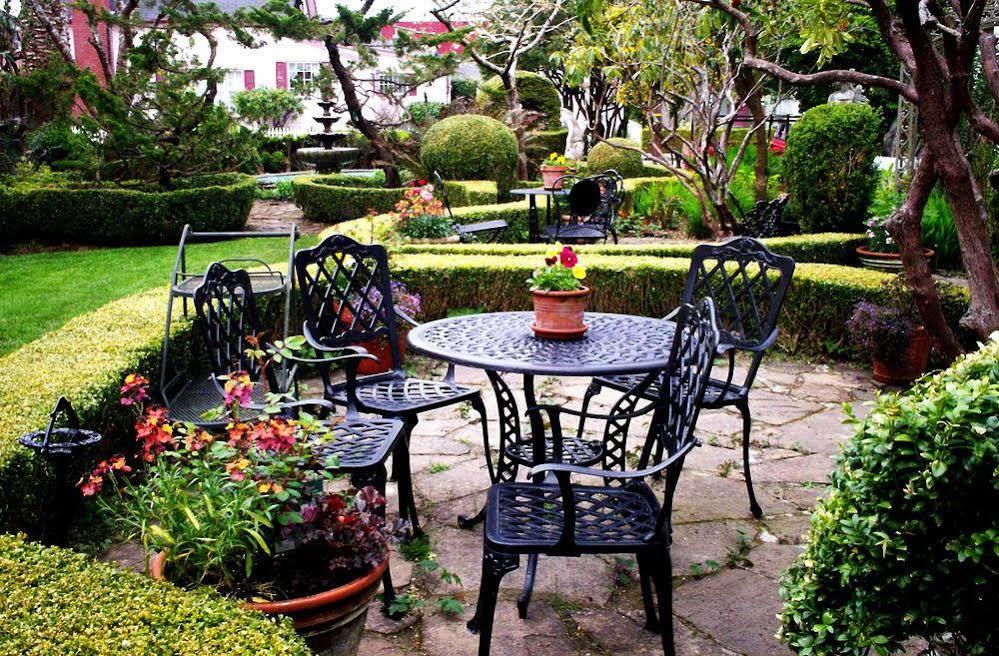 Gingerbread Mansion 4* Ferndale